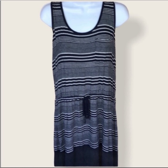 Olive & oak Romper striped blue Comfy Soft Romper
Size Large - Picture 1 of 7